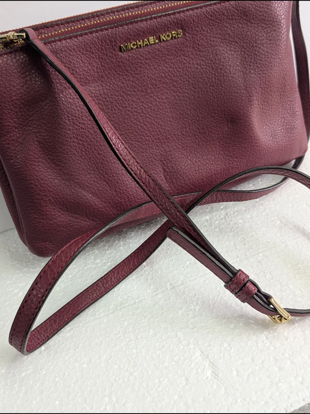 Michael Kors Burgundy Pebbled Leather Crossbody Double Zip Wristlet Clutch Gold